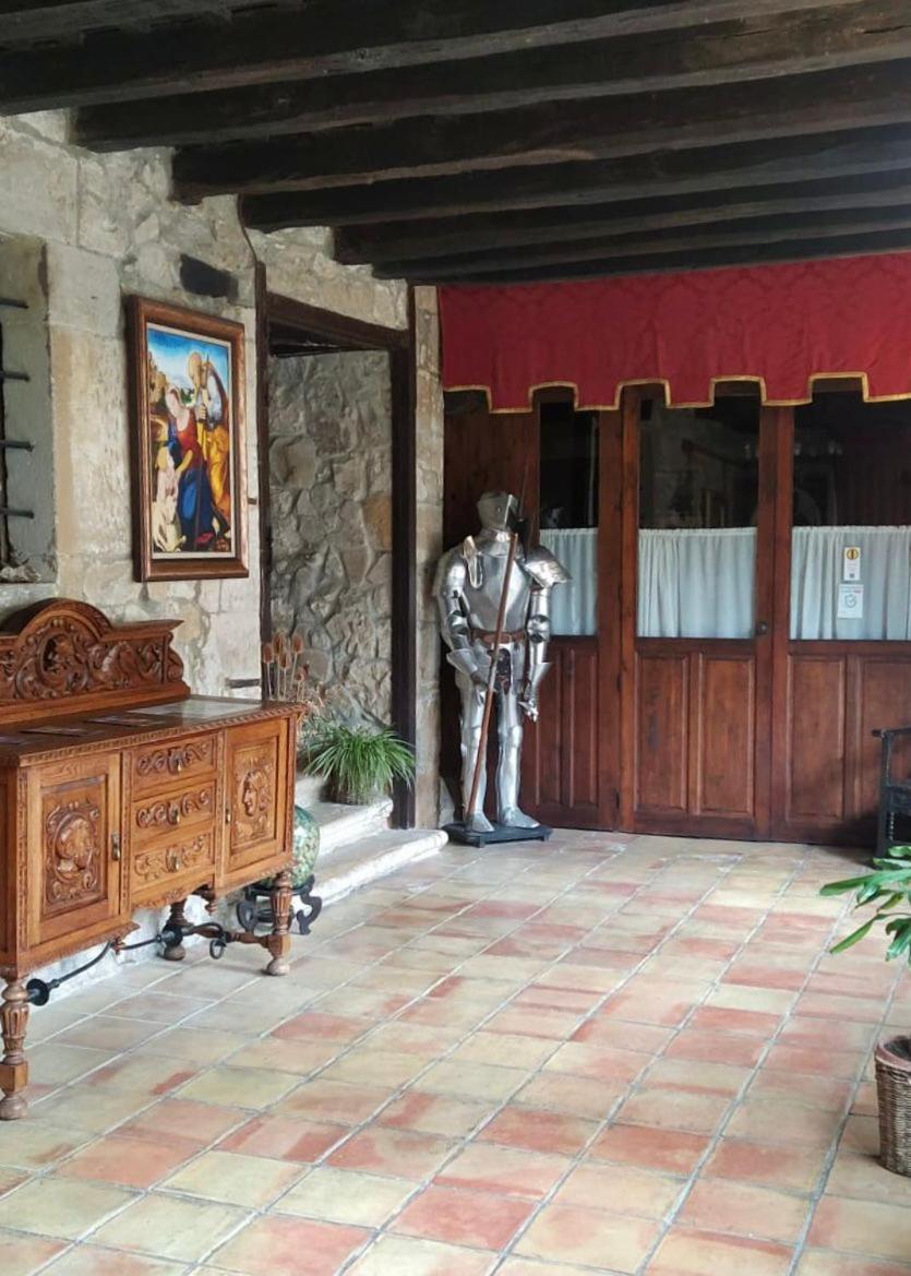 Palacio De Los Alvarado En Las Merindades El Ribero Exterior photo