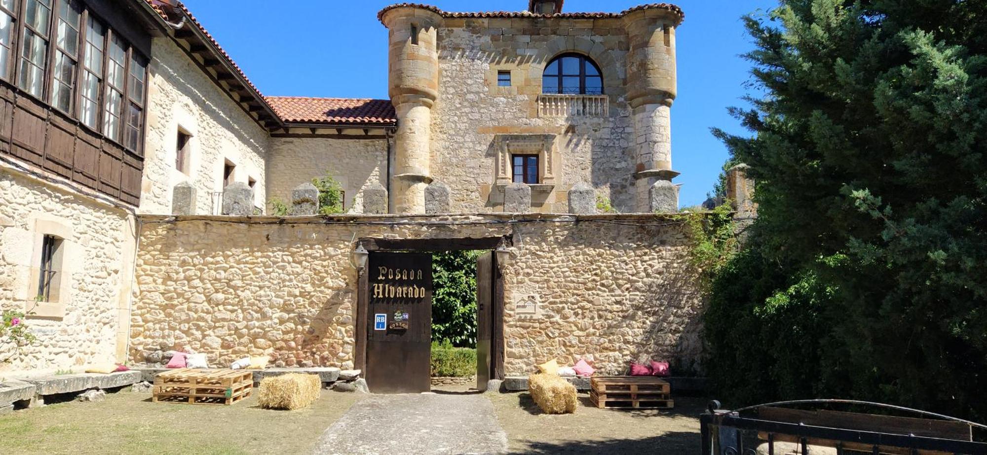 Palacio De Los Alvarado En Las Merindades El Ribero Exterior photo