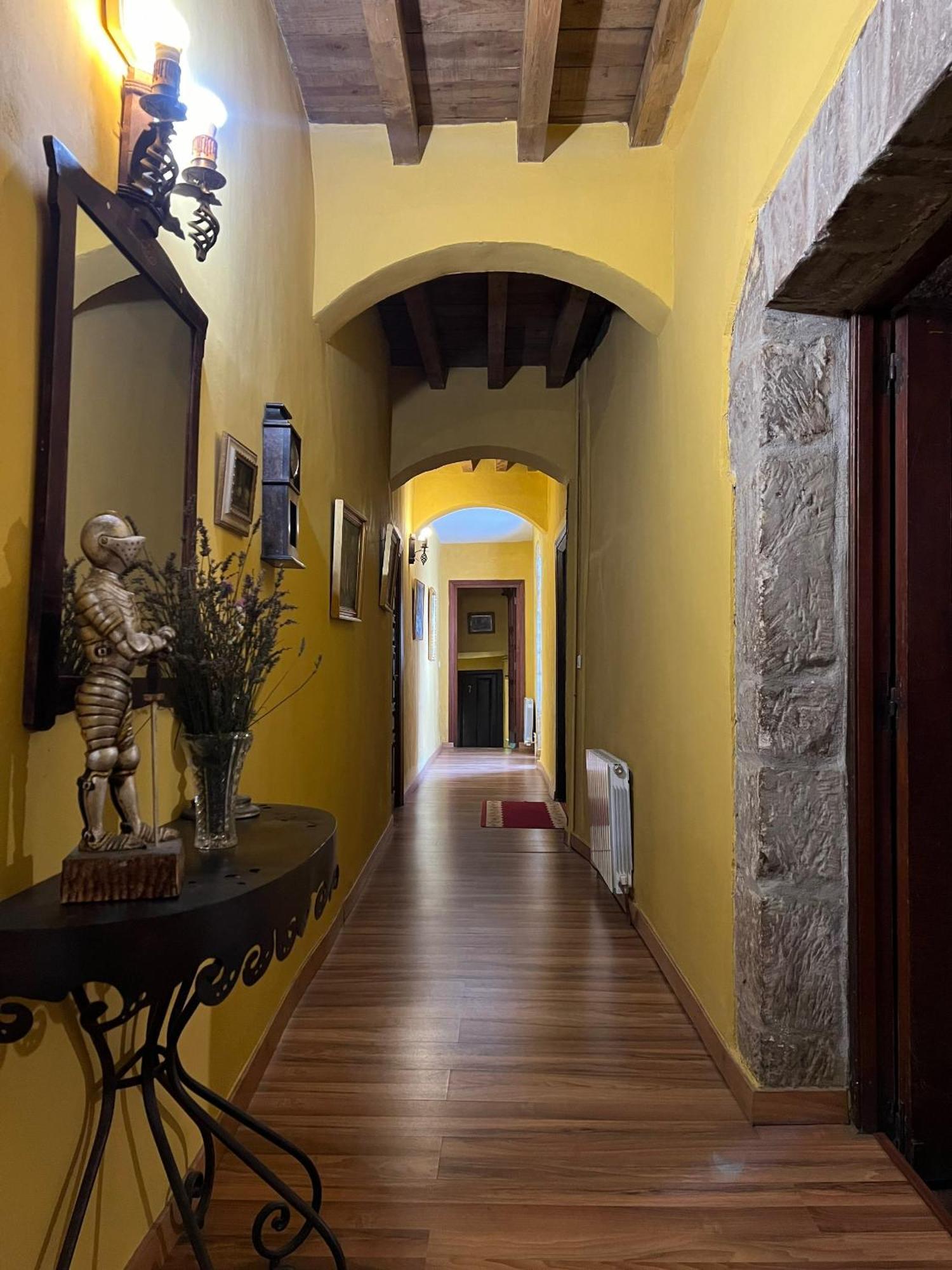 Palacio De Los Alvarado En Las Merindades El Ribero Exterior photo