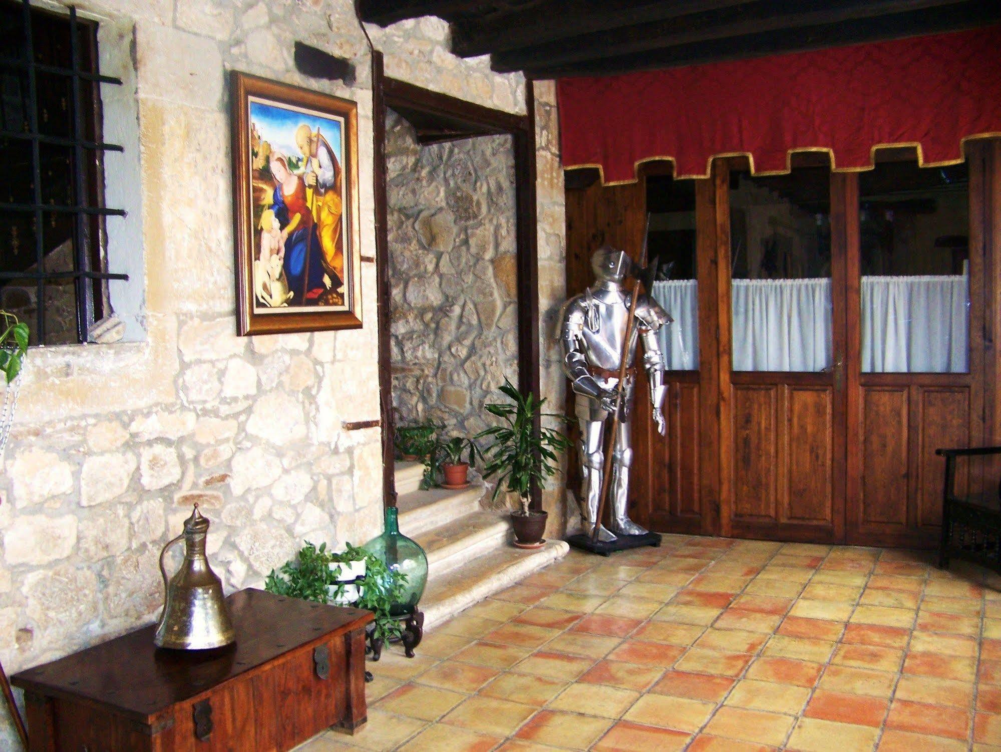 Palacio De Los Alvarado En Las Merindades El Ribero Exterior photo
